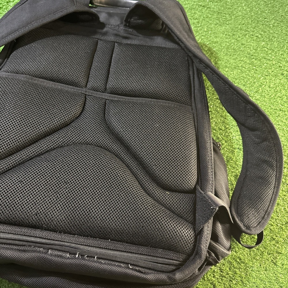 Briggs & Riley BBW7 Work Laptop Backpack Briefcase. Good Shape - Picture 9 of 11